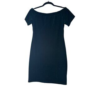 Gianni Bini Off-Shoulder Velvet Dress M Emerald Green Short Sleeve Holiday Chris